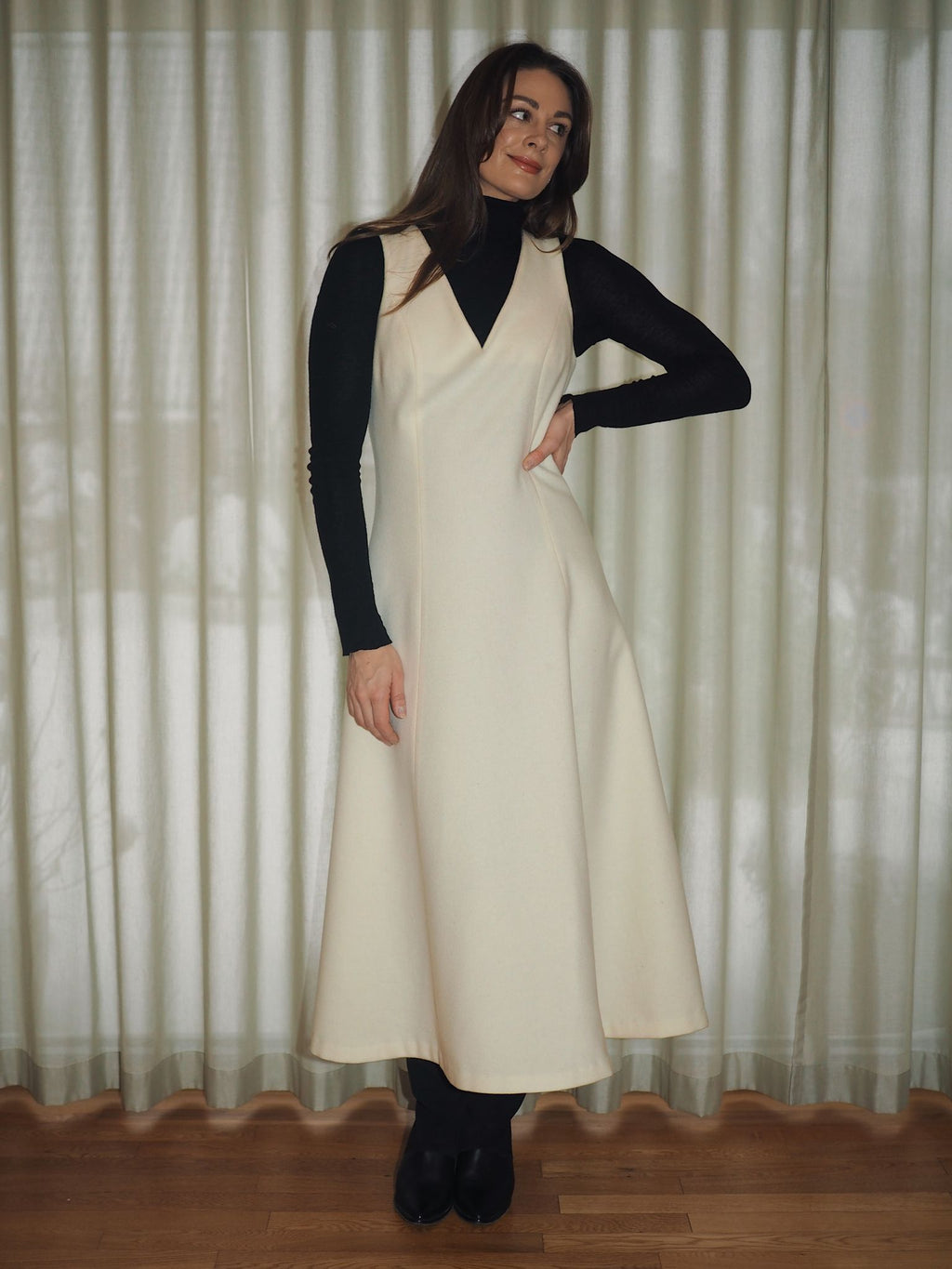 Lang Dressing med V hals uten ermer